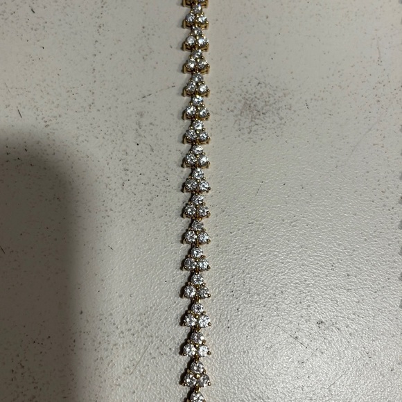 SOLD❤️❤️💙💙HOST PICK💙💙 Stunning diamond and sapphire show piece - Picture 5 of 10